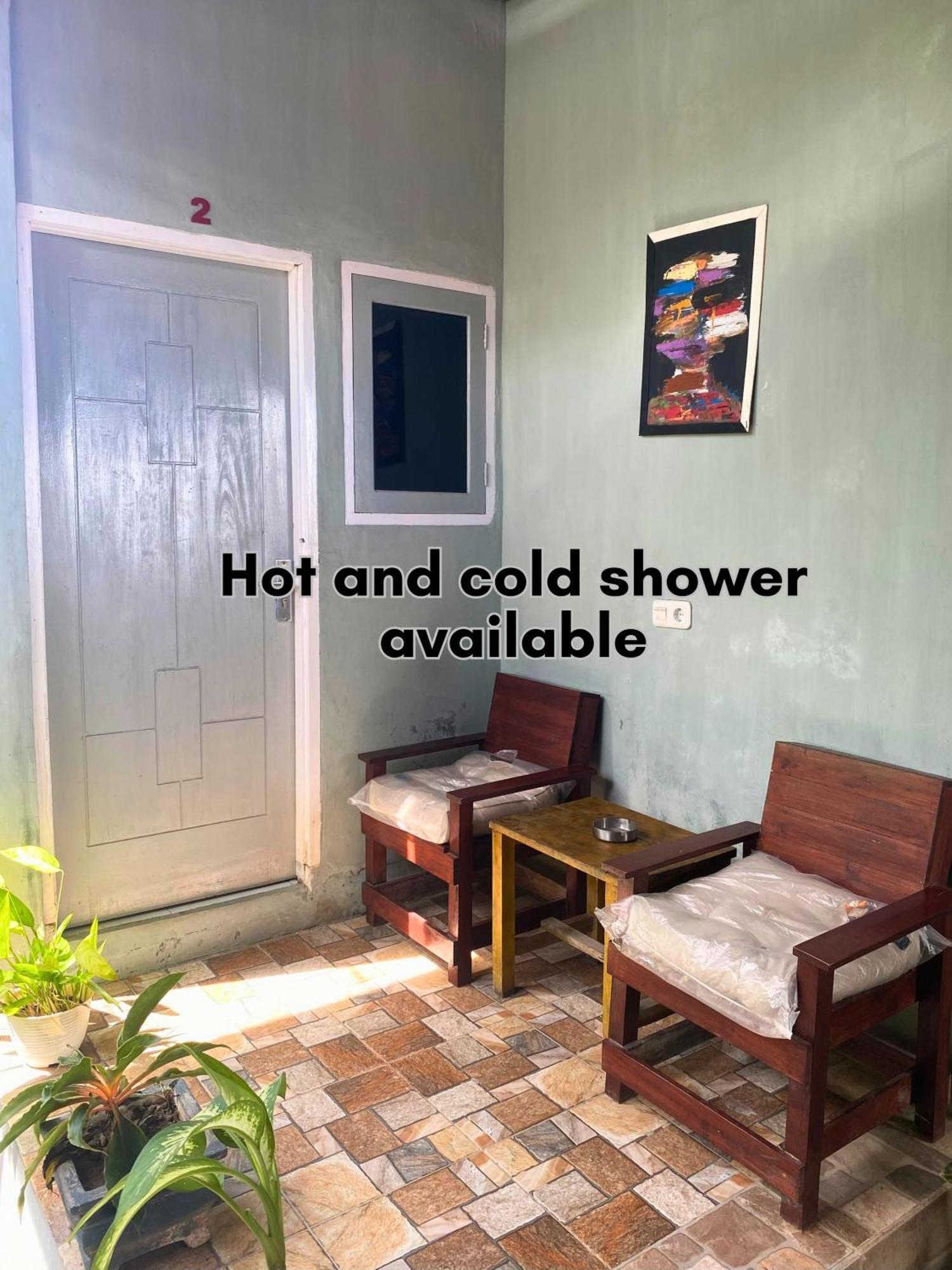 Harry & Mimin Homestay Gorontalo Exterior foto